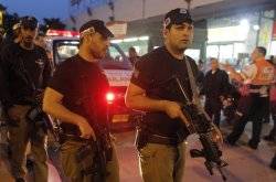 Palestinian shot after stabbing two Israelis 