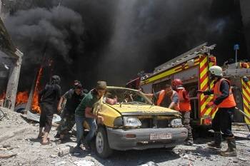 Deadly air strike hits Idlib maternity hospital