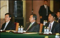 SKorea offers NKorea talks on implementing summit pacts