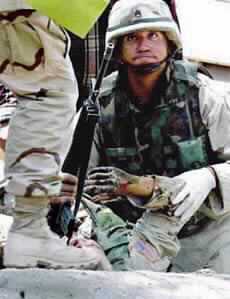 US Soldiers in Iraq Criticise Rumsfeld