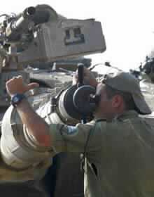 Israeli Troops Snatch Wounded Palestinians