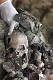 270 Bodies Exhumed From Bosnia Grave