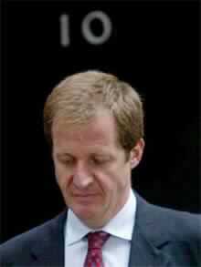 Press Supreme Campbell Resigns over Kelly Affair